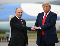 Donald Trump Terbang ke Alaska Bertemu Putin, Rusia dan Ukraina Siap Gencatan Senjata?