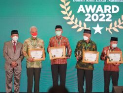 Gubernur Aceh dan Baitul Mal Aceh Raih 3 Penghargaan Baznas