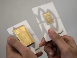 Harga Emas Antam Sepekan Turun Rp 15.000 Buyback Ikut Melemah